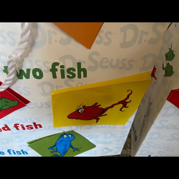 NEW Lot Of 2 Dr Seuss Gift Bags (One Fish, Etc) - Picture 5 of 9